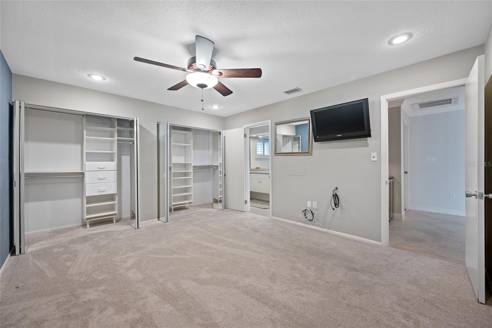 BAY PINES ESTATES - Residential