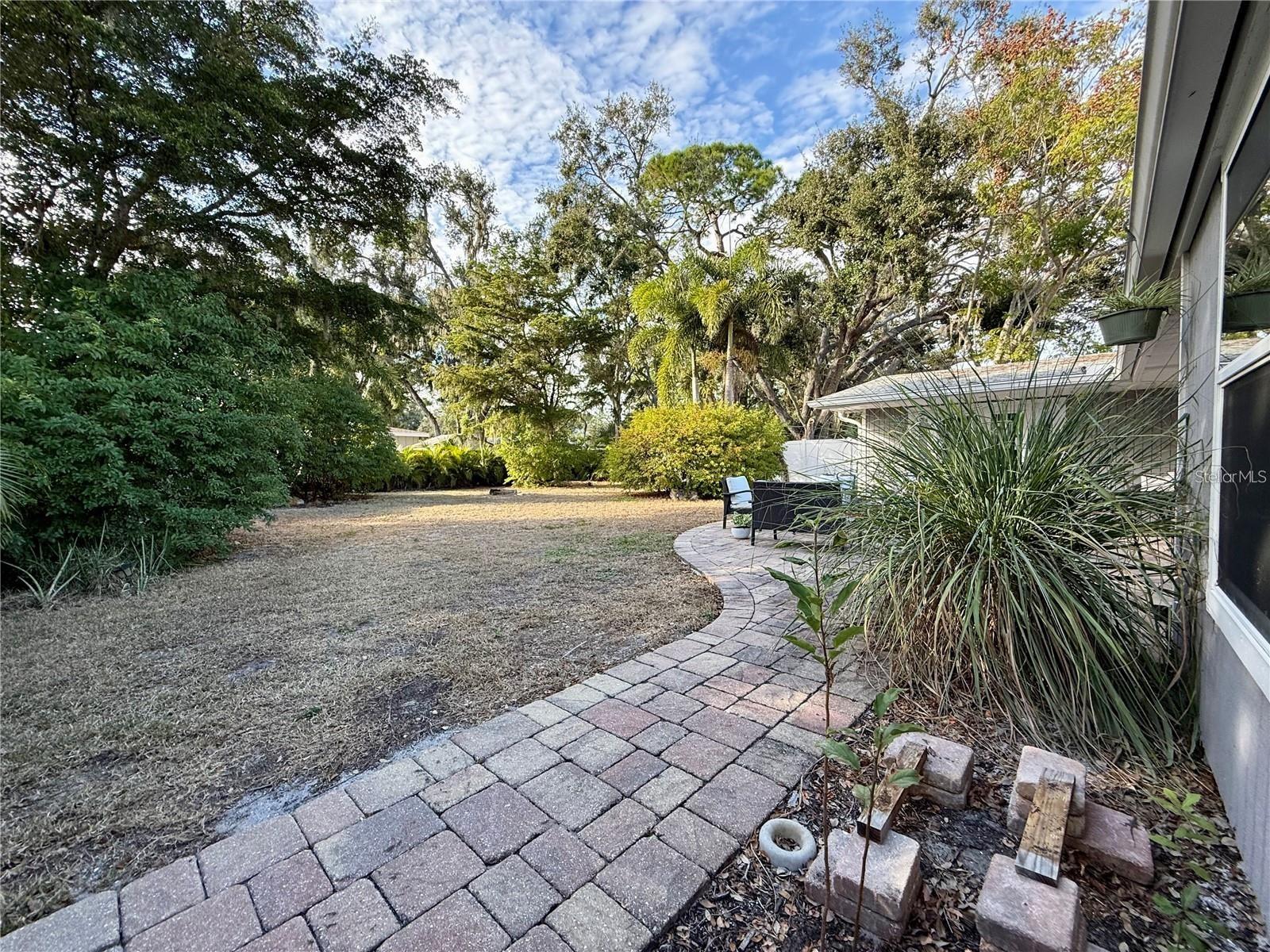 NORWOOD PARK - Residential Lease