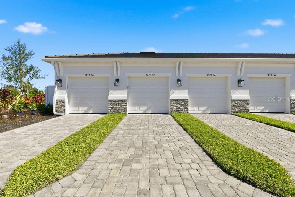 AZARIO ESPLANADE - Residential