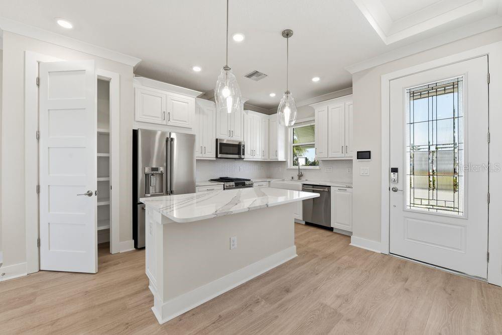 4052 SANTA CATERINA BOULEVARD 10101