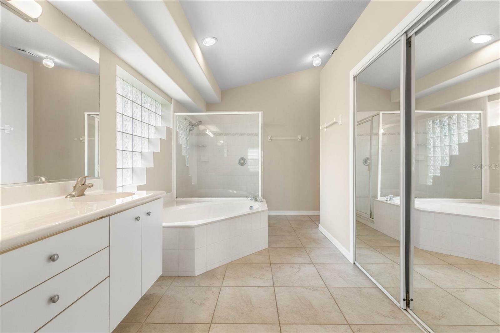 PLANTATION BAY PH 01A UNIT 01-6 - Residential