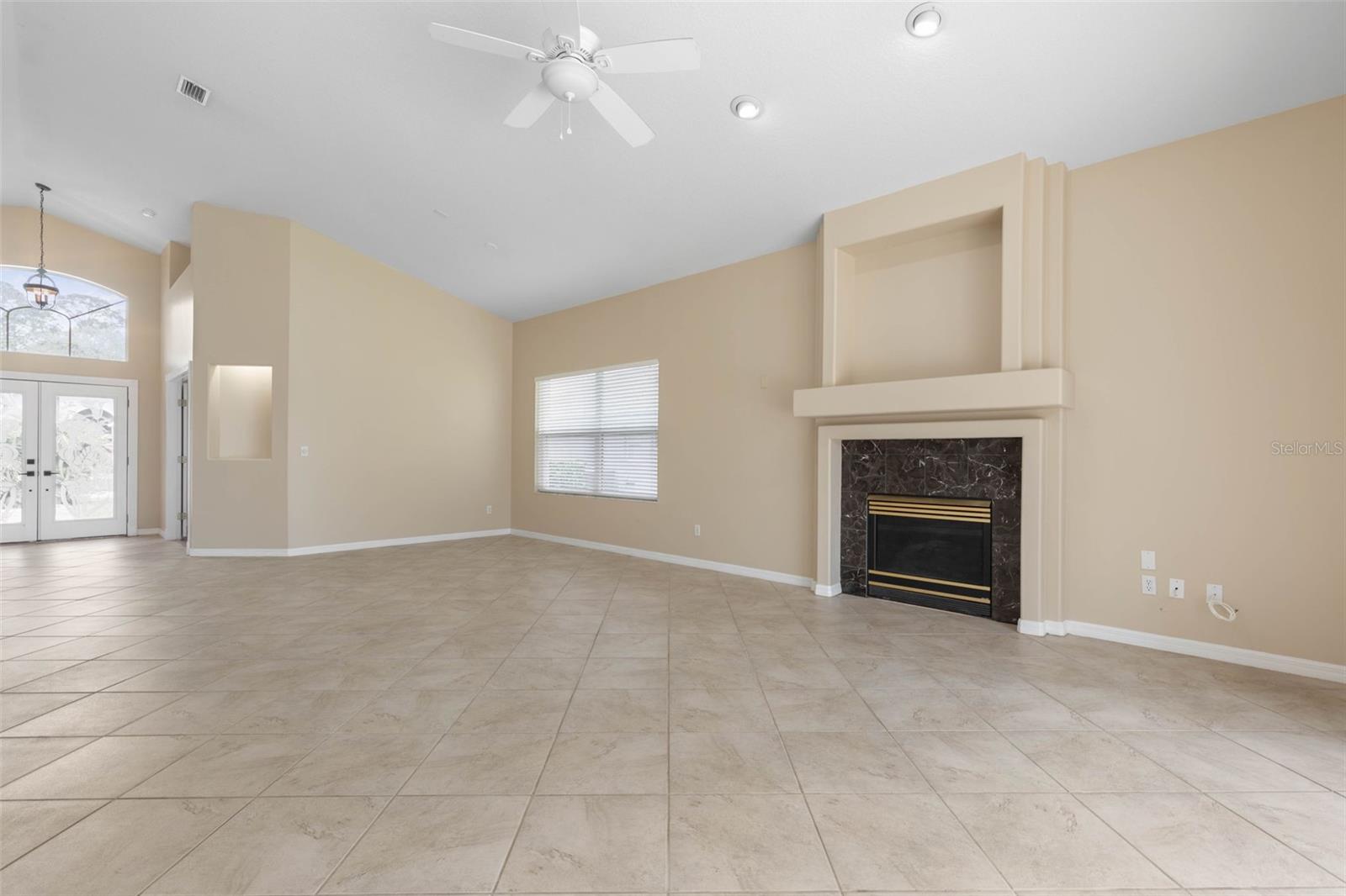 PLANTATION BAY PH 01A UNIT 01-6 - Residential