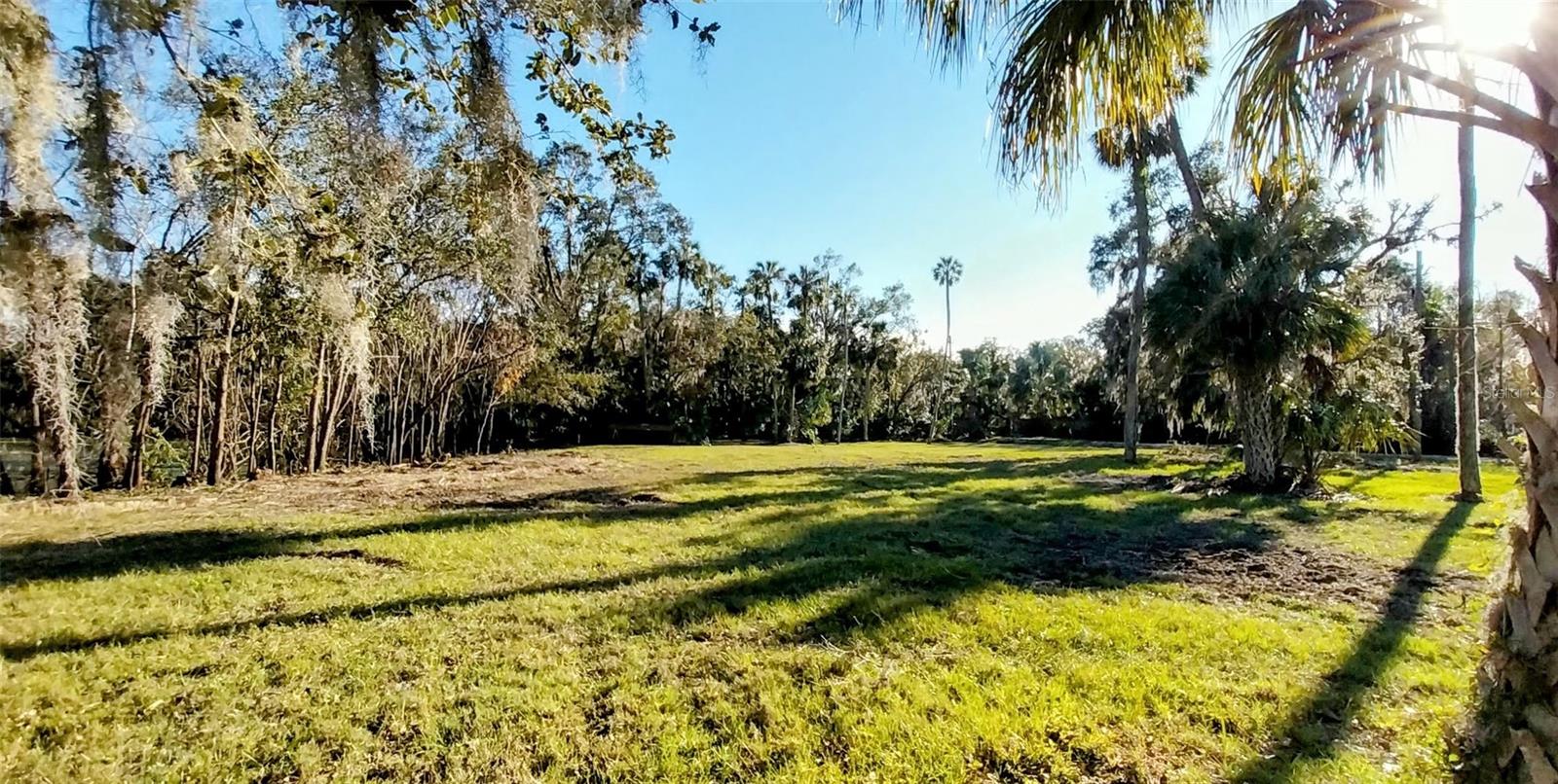 CARMANS CASA DEL RIO - Land