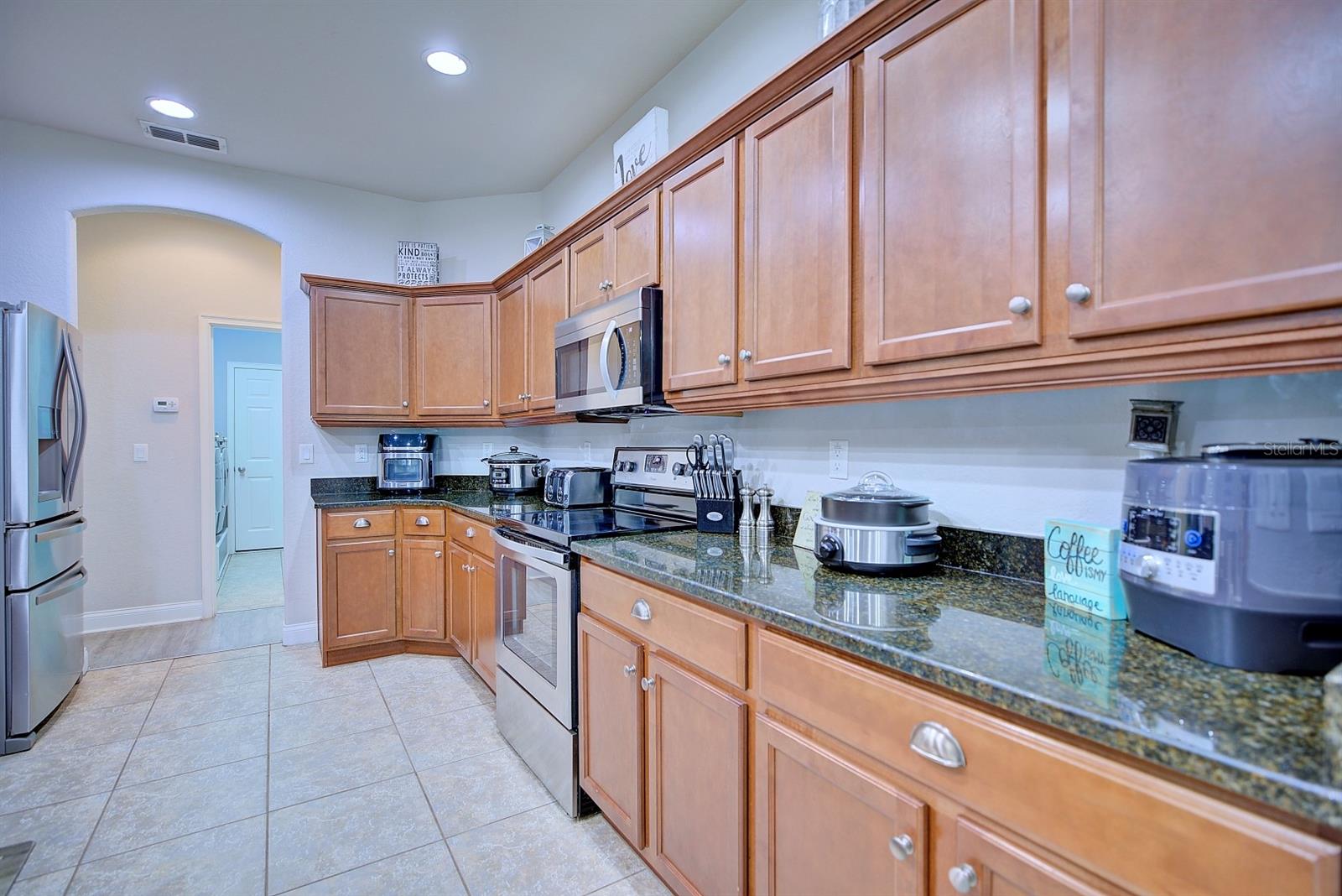 HARTFORD ESTATES - Residential Lease