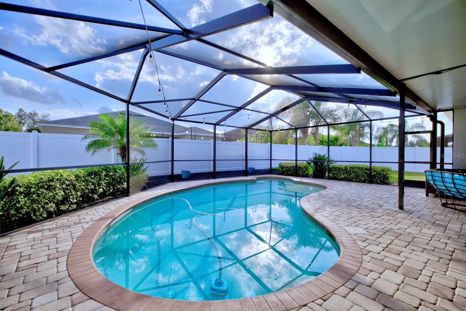 HARTFORD ESTATES - Residential Lease