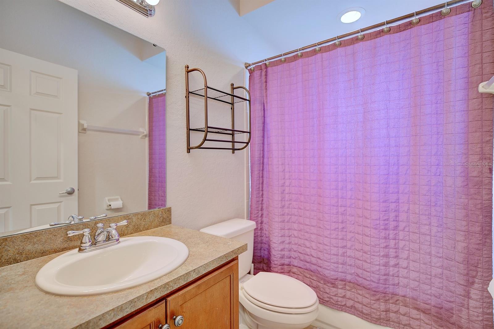 HARTFORD ESTATES - Residential Lease