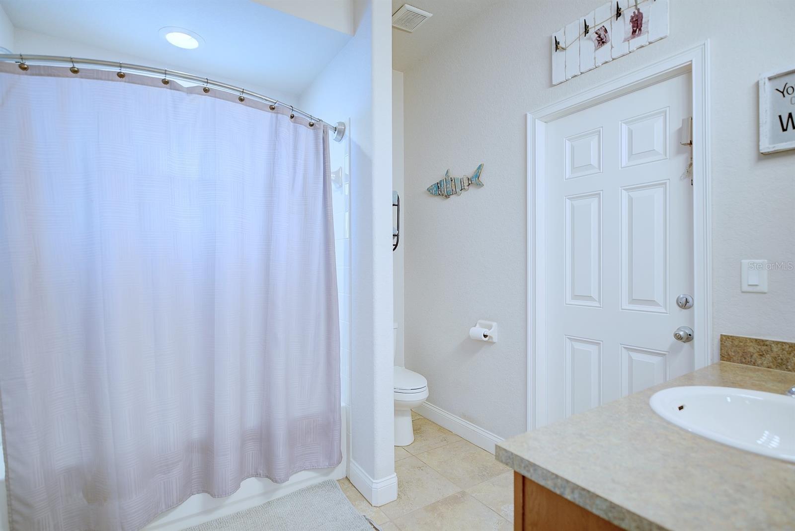 HARTFORD ESTATES - Residential Lease