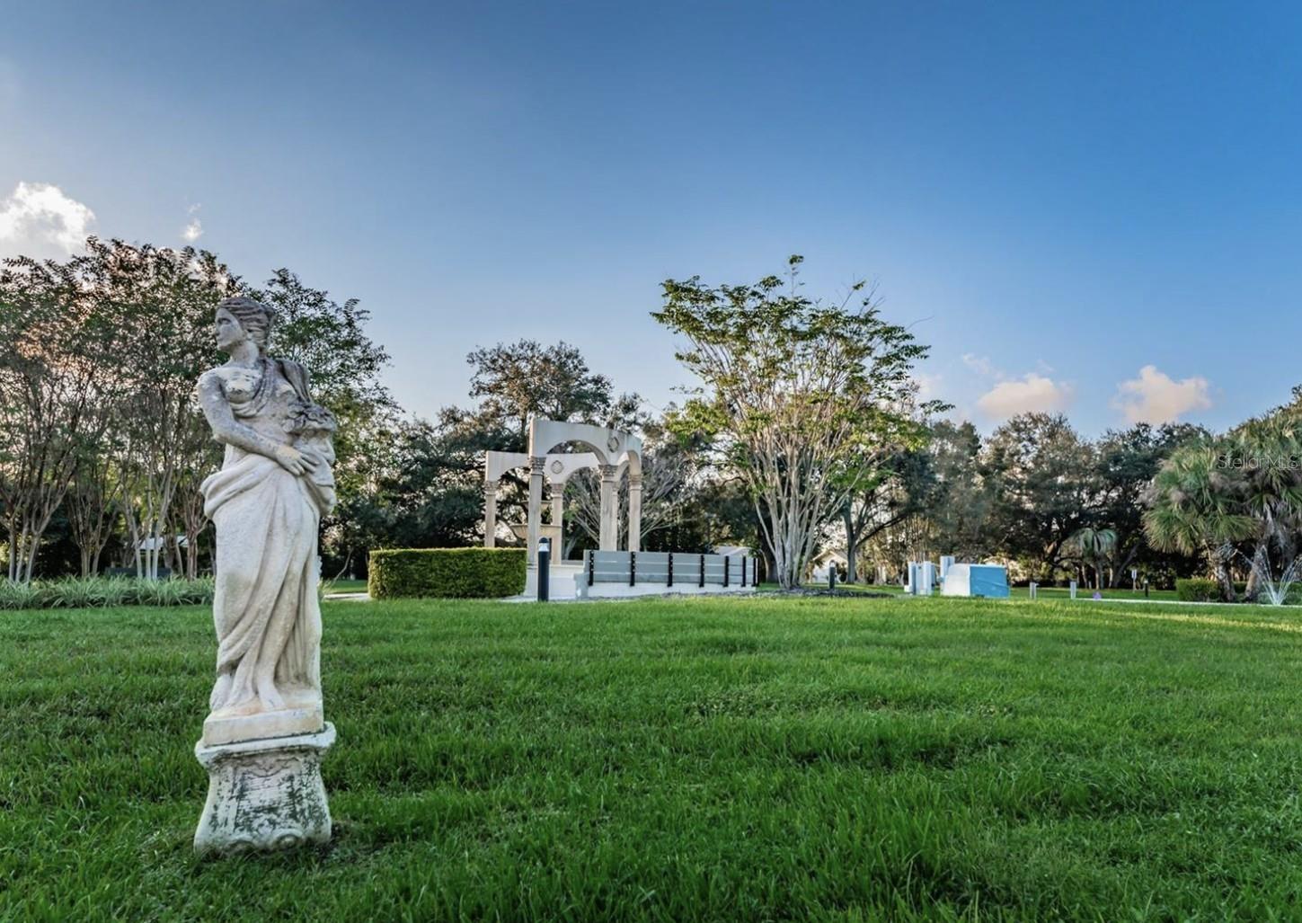 ON TOP OF THE WORLD - Residential