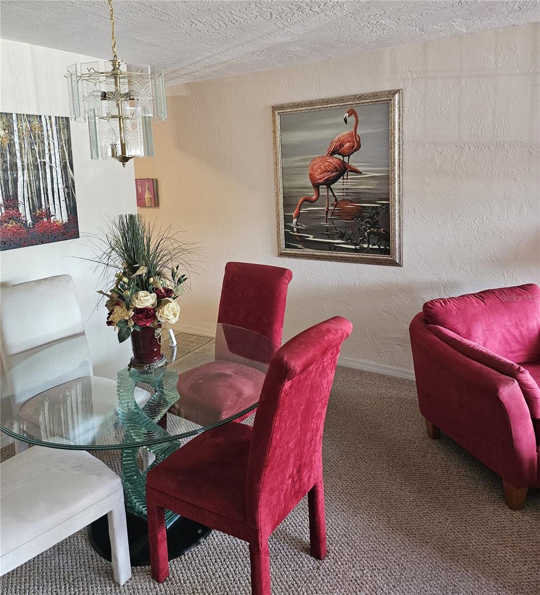 ON TOP OF THE WORLD - Residential