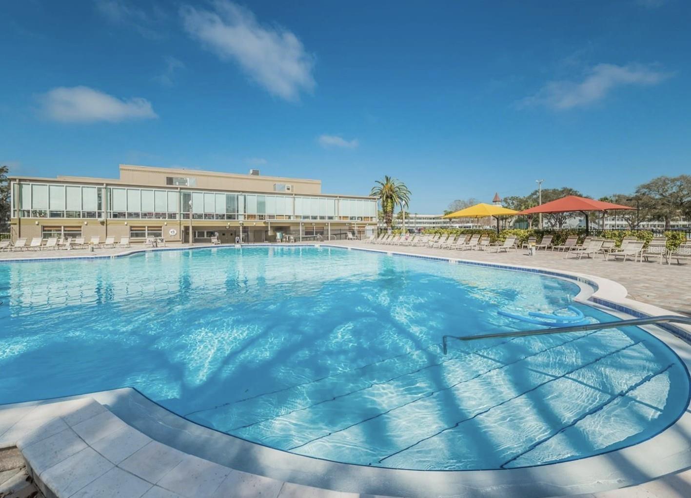 ON TOP OF THE WORLD - Residential