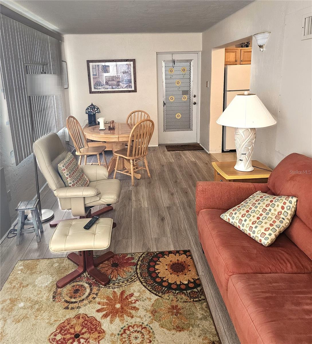 ON TOP OF THE WORLD - Residential