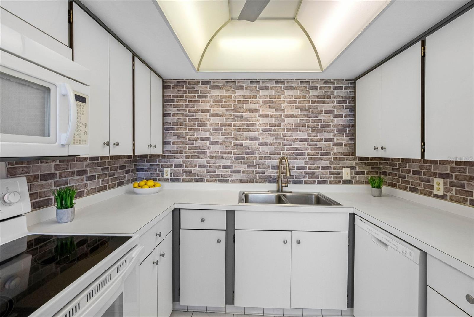 BELLEVIEW BILTMORE VILLAS BAYSHORE II - Residential