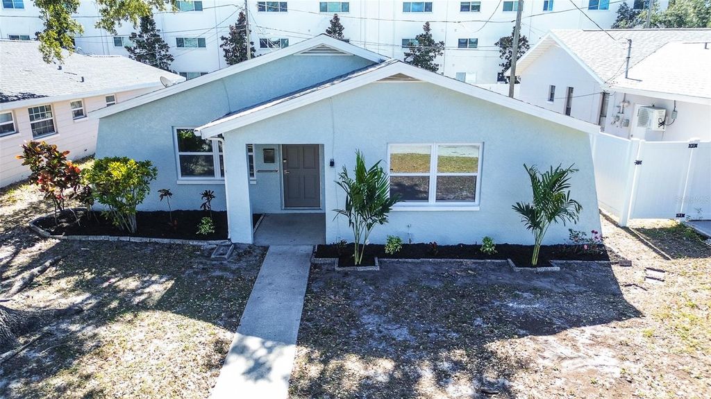 Photo of 130 42nd Avenue N, St Petersburg, FL 33703 (MLS # TB8475469)