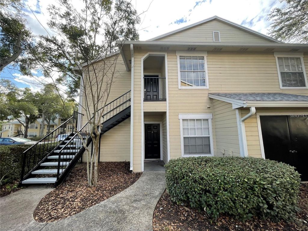 Photo of 1027 S Hiawassee Road #2323, Orlando, FL 32835 (MLS # S5140193)
