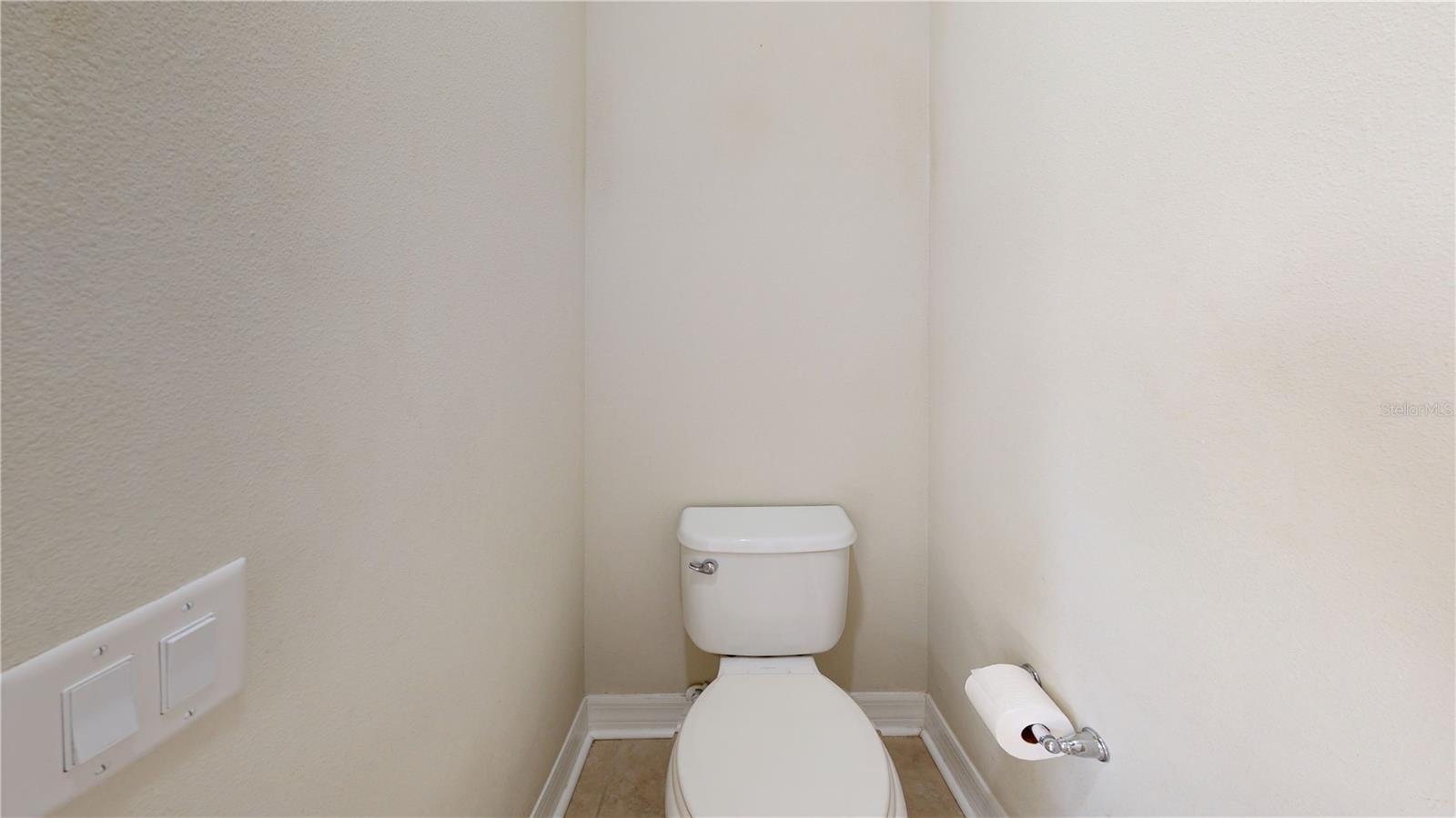 SEVEN OAKS PCLS C-1A & C-1B - Residential Lease