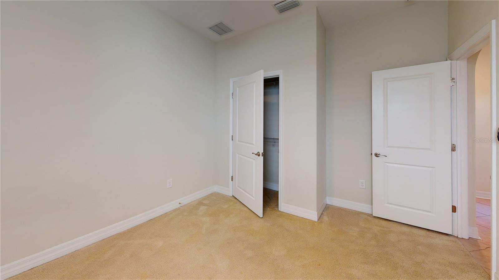 SEVEN OAKS PCLS C-1A & C-1B - Residential Lease