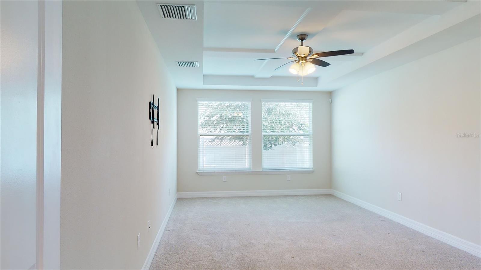 SEVEN OAKS PCLS C-1A & C-1B - Residential Lease