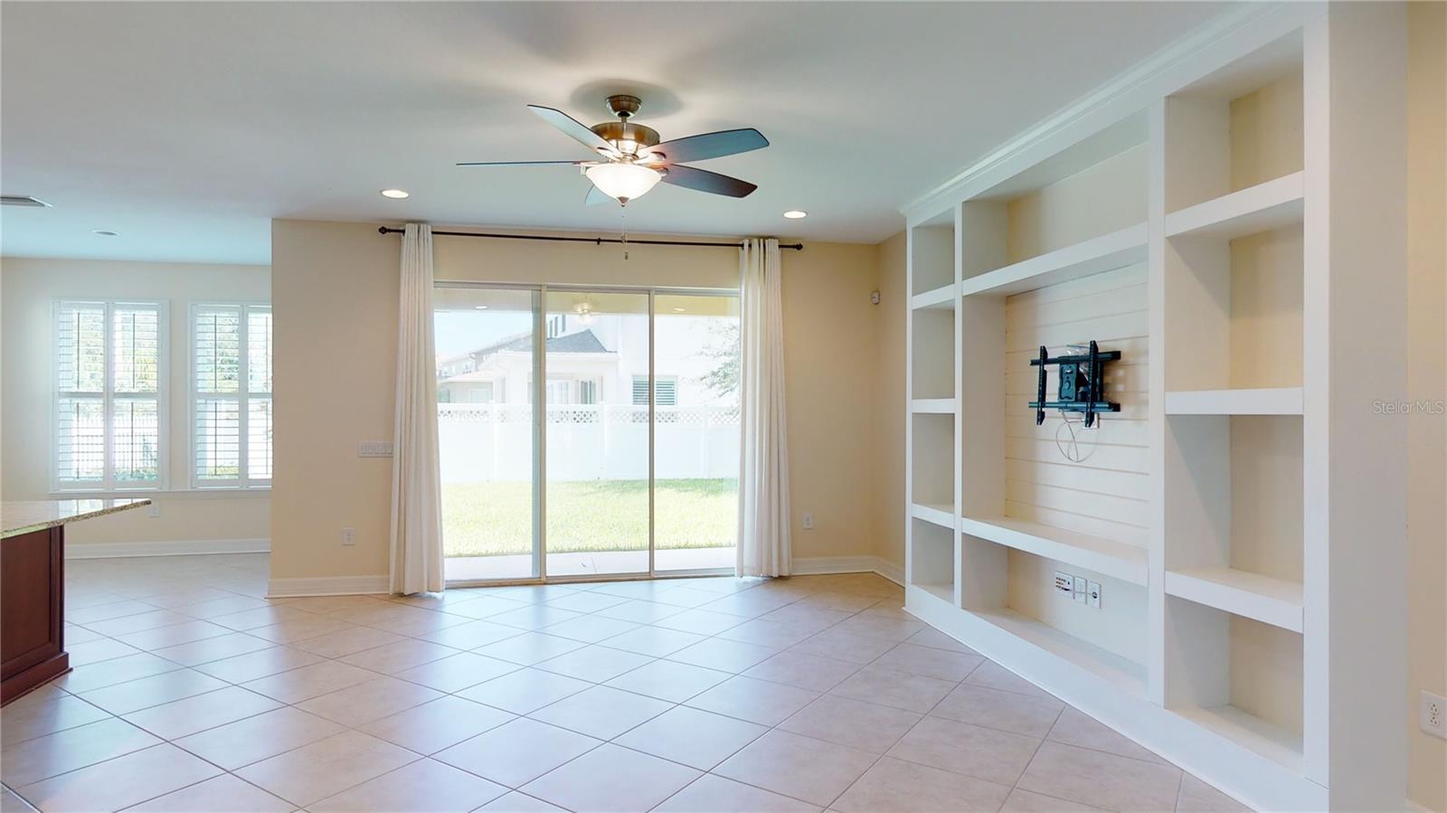 SEVEN OAKS PCLS C-1A & C-1B - Residential Lease