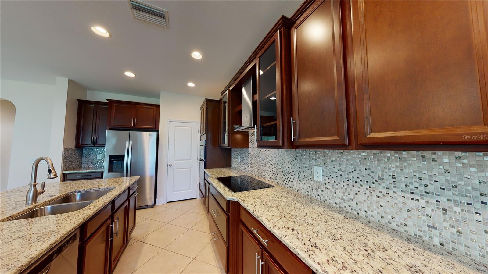 SEVEN OAKS PCLS C-1A & C-1B - Residential Lease