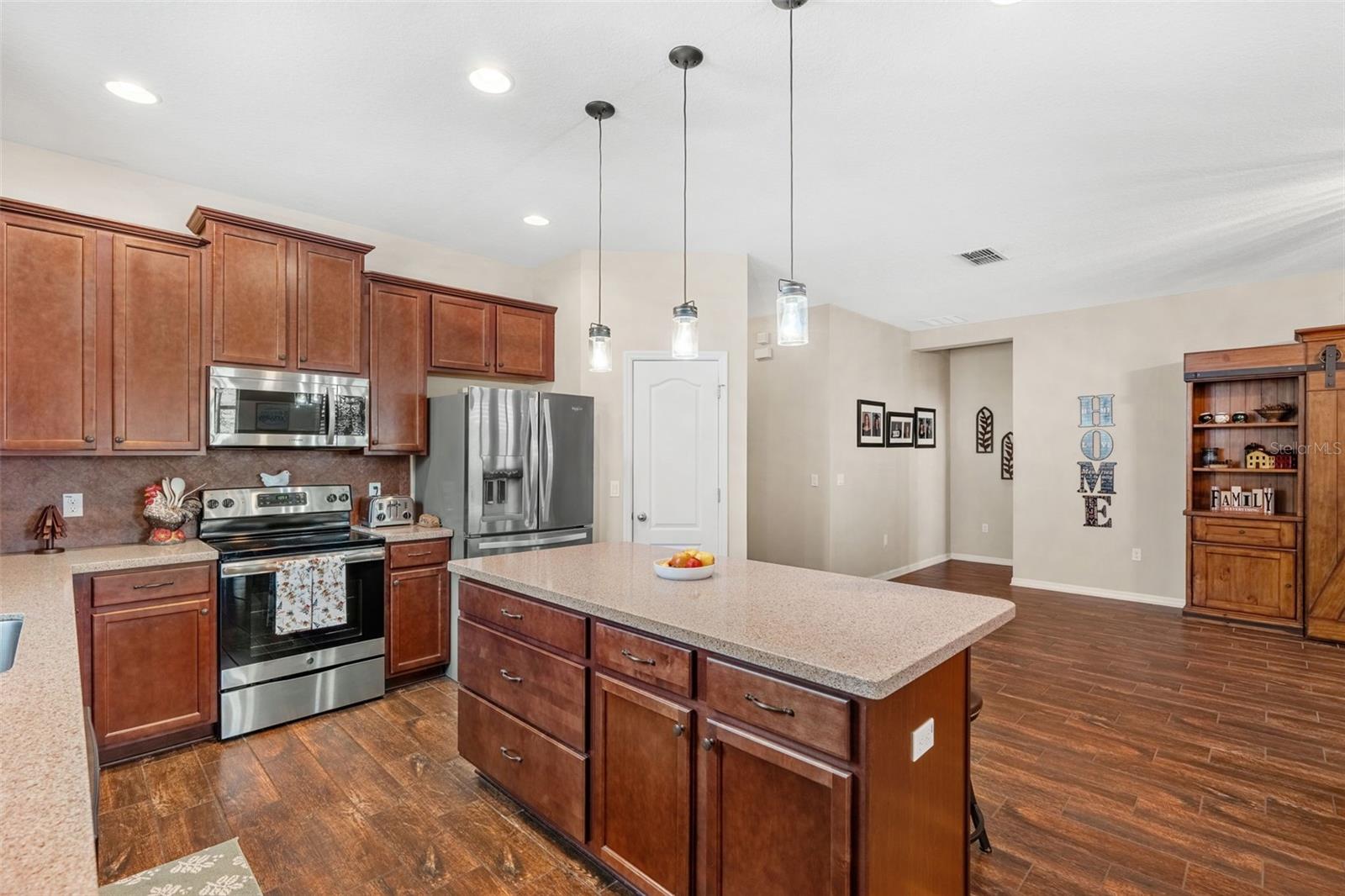 GRAND ISLAND RESERVE - Residential