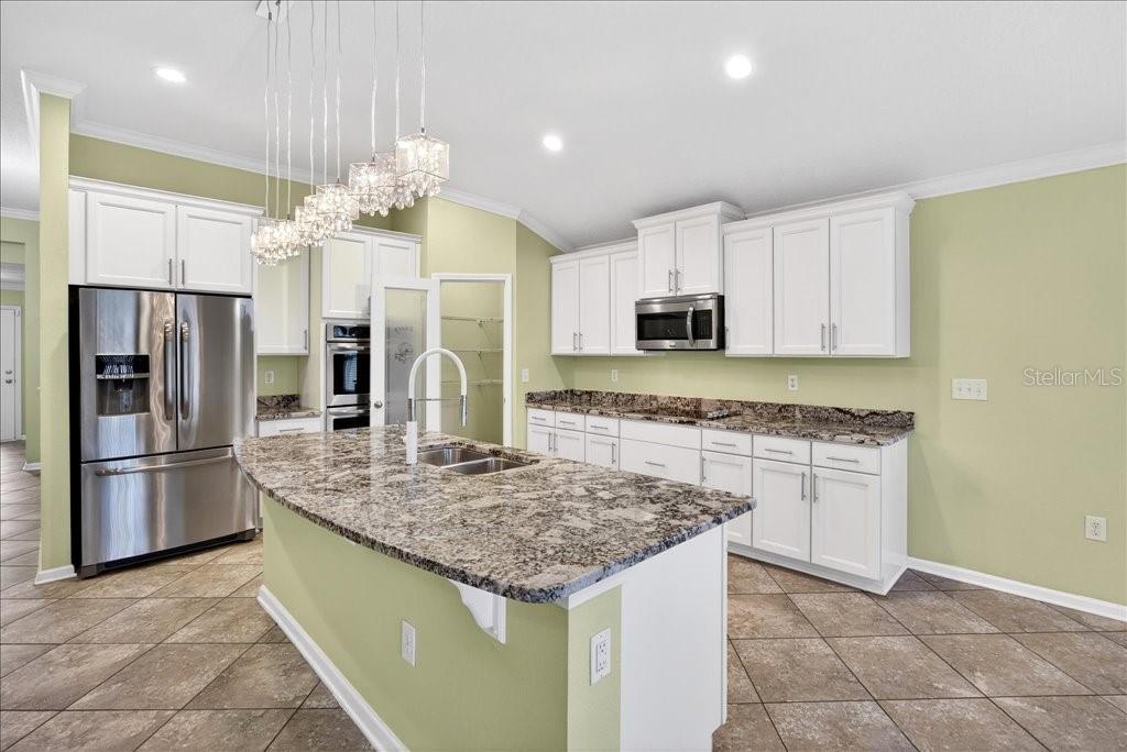 110 N COOPERS HAWK COURT