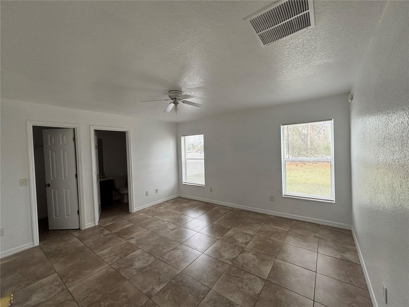 SILVER SPG SHORES UN 08 - Residential Lease