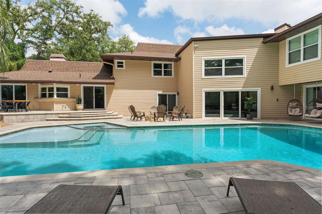 Photo of 1584 Oak Ln, Clearwater, FL 33764 (MLS # TB8490329)