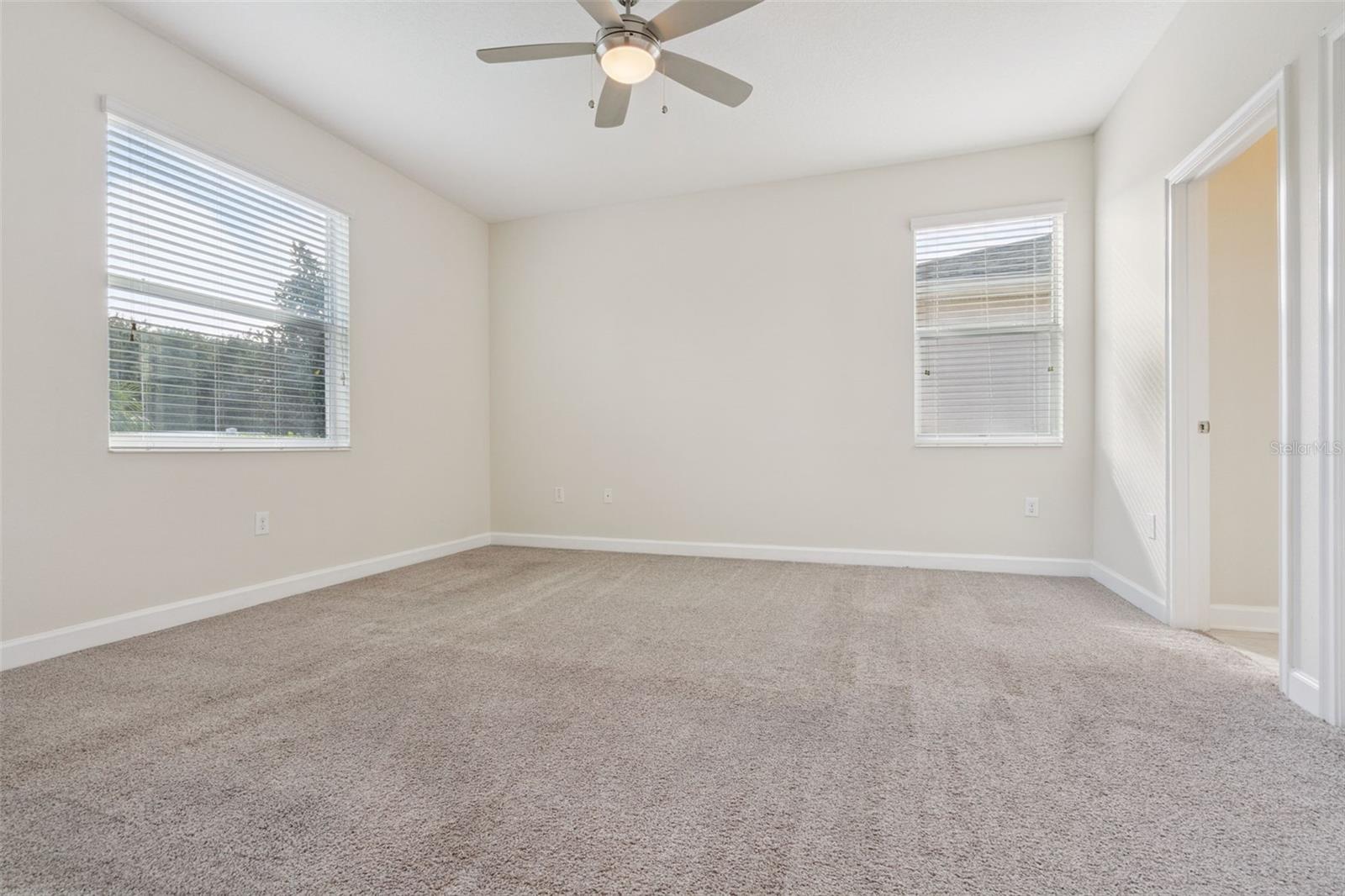 TRADITIONS PH 02 - Residential