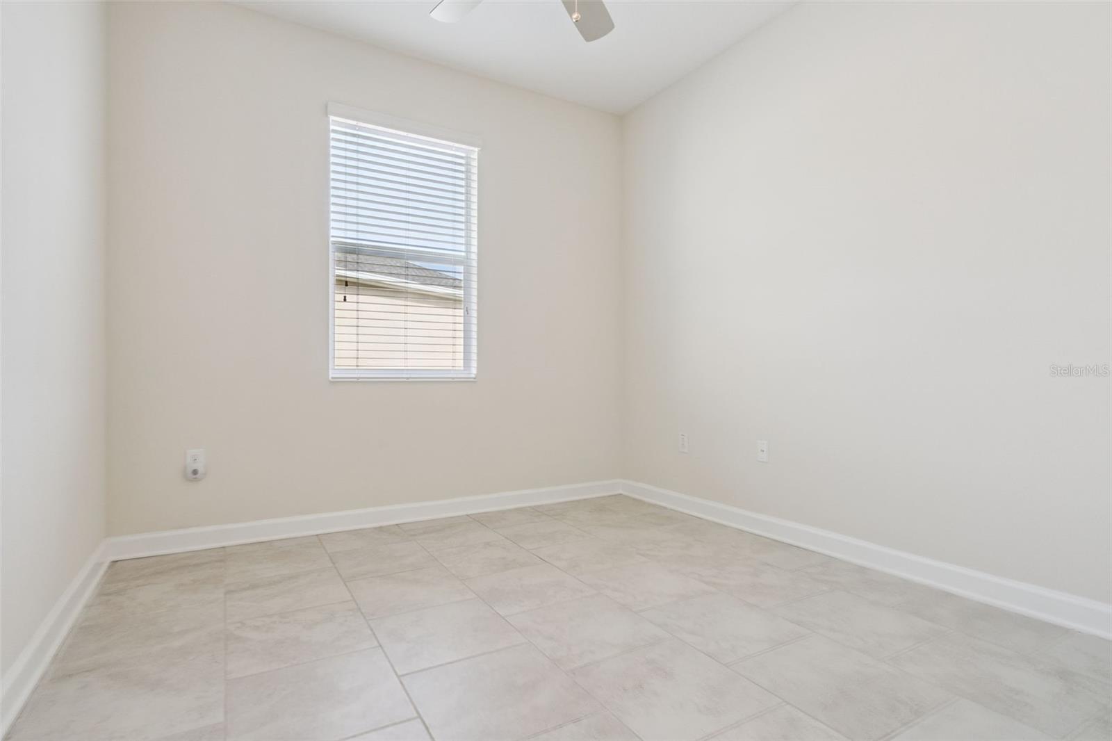 TRADITIONS PH 02 - Residential