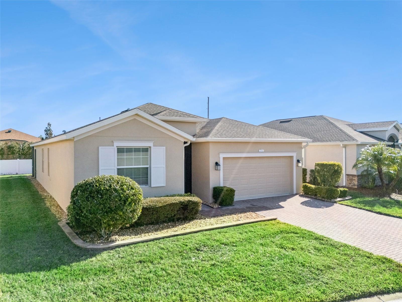 TRADITIONS PH 02 - Residential