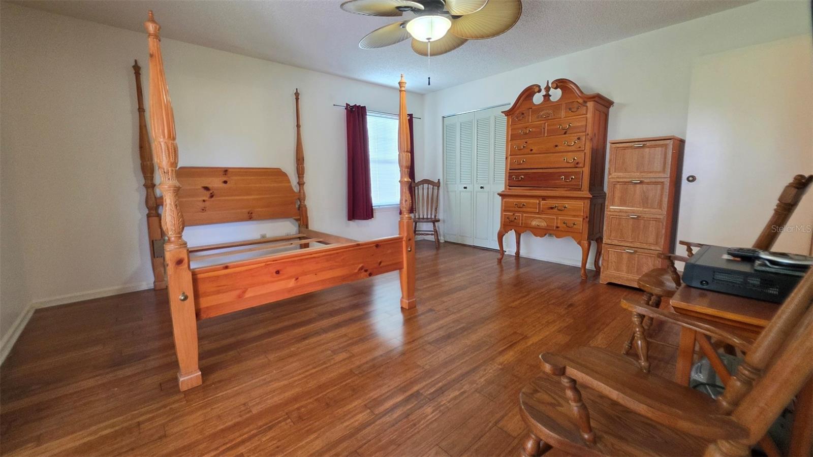 FAIRGREEN HOA UNIT 1B - Residential
