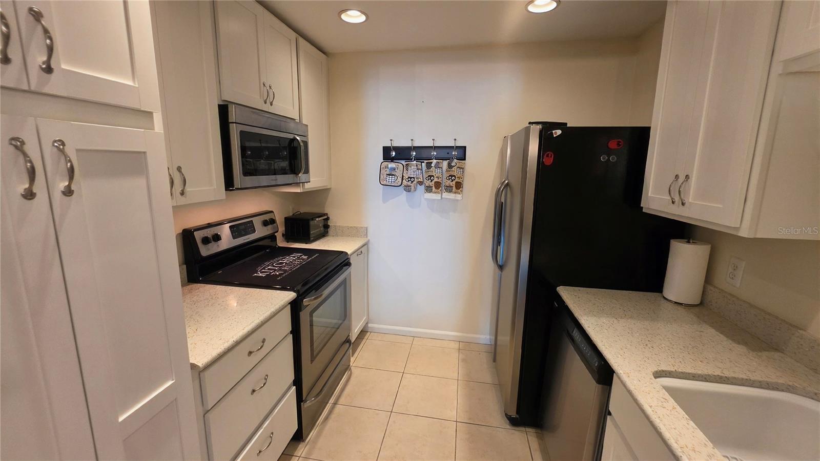 FAIRGREEN HOA UNIT 1B - Residential