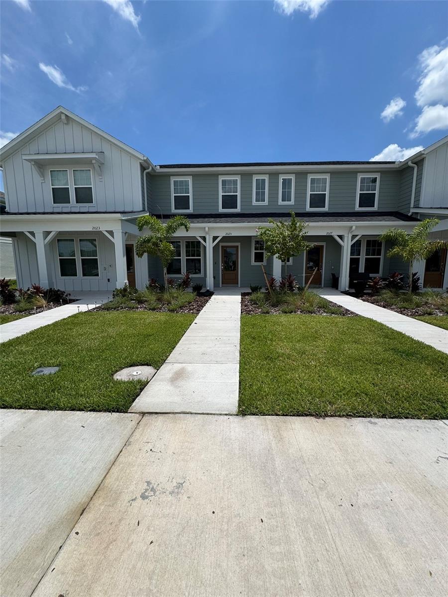 ¡Stunning new home featuring premium finishes — completely move-in ready!