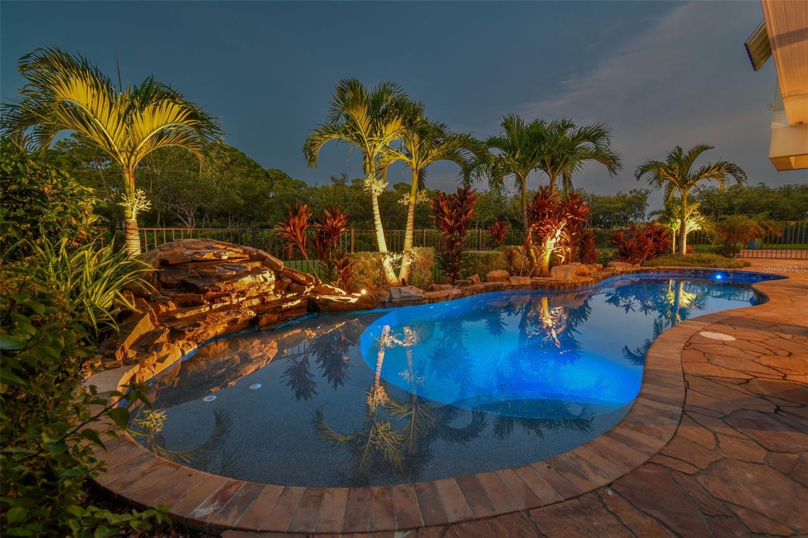 POINT SEASIDE PH 2 - Residential