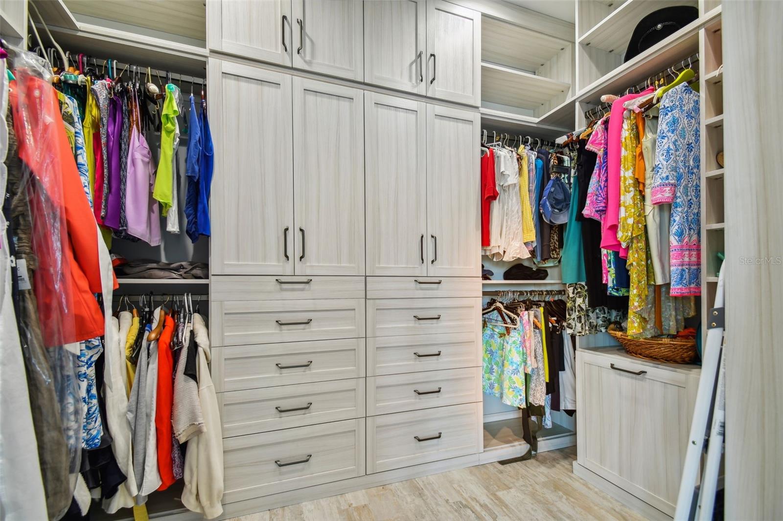 POINT SEASIDE PH 2 - Residential