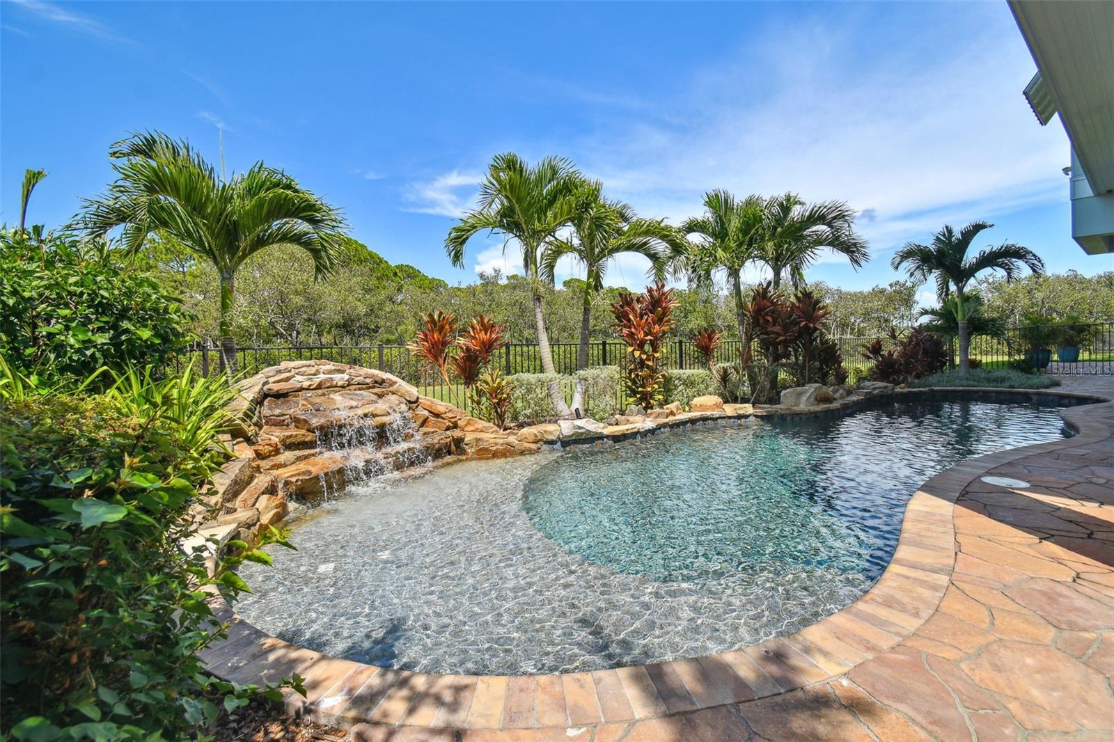 POINT SEASIDE PH 2 - Residential