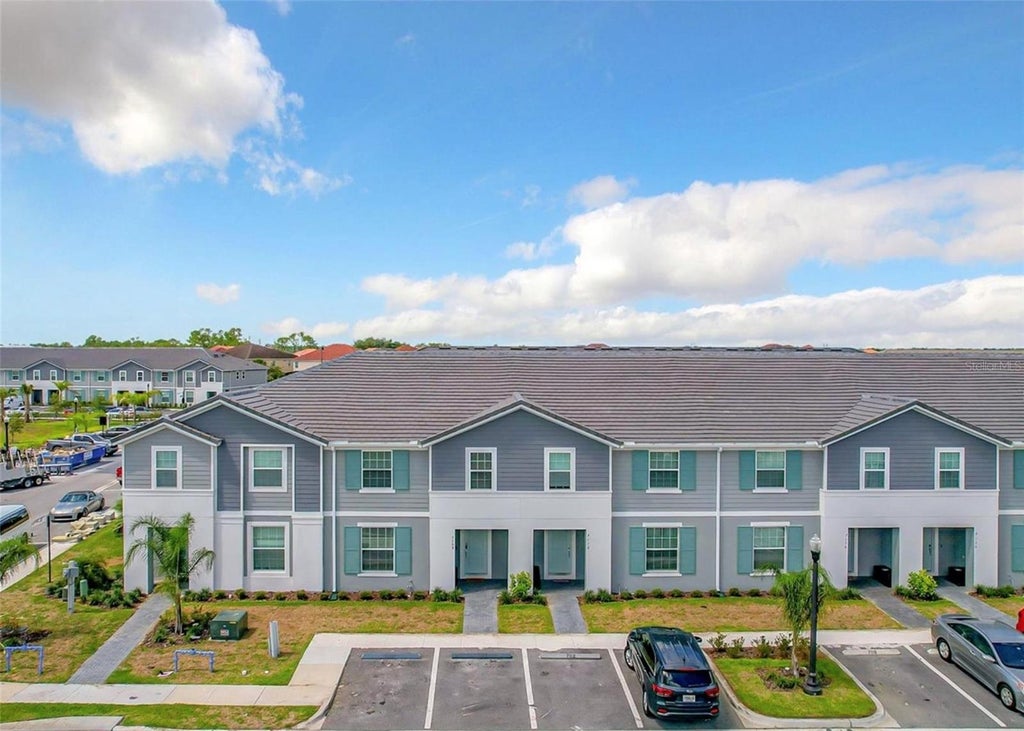 Photo of 7108 Oakmoss Loop, Davenport, FL 33837 (MLS # TB8544924)