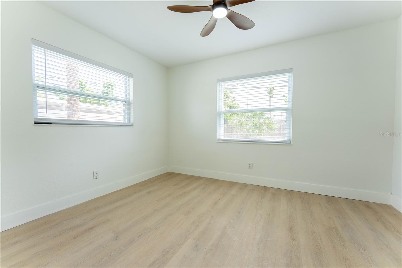 SHORE ACRES OVERLOOK SEC - Residential Lease