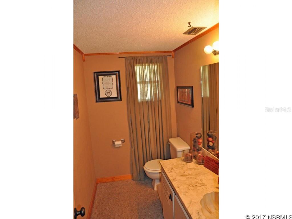 Hamiltons Add - Commercial Sale