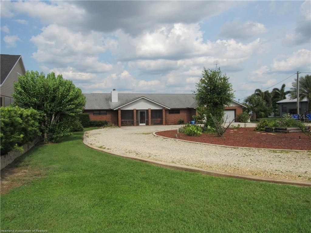 Photo of 3955 Placid View Drive, Lake Placid, FL 33852 (MLS # L4954026)