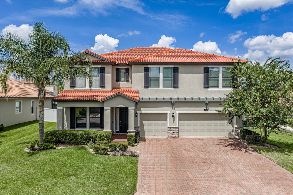 Photo of 1902 Via Lago Drive, Lakeland, FL 33810 (MLS # L4964313)