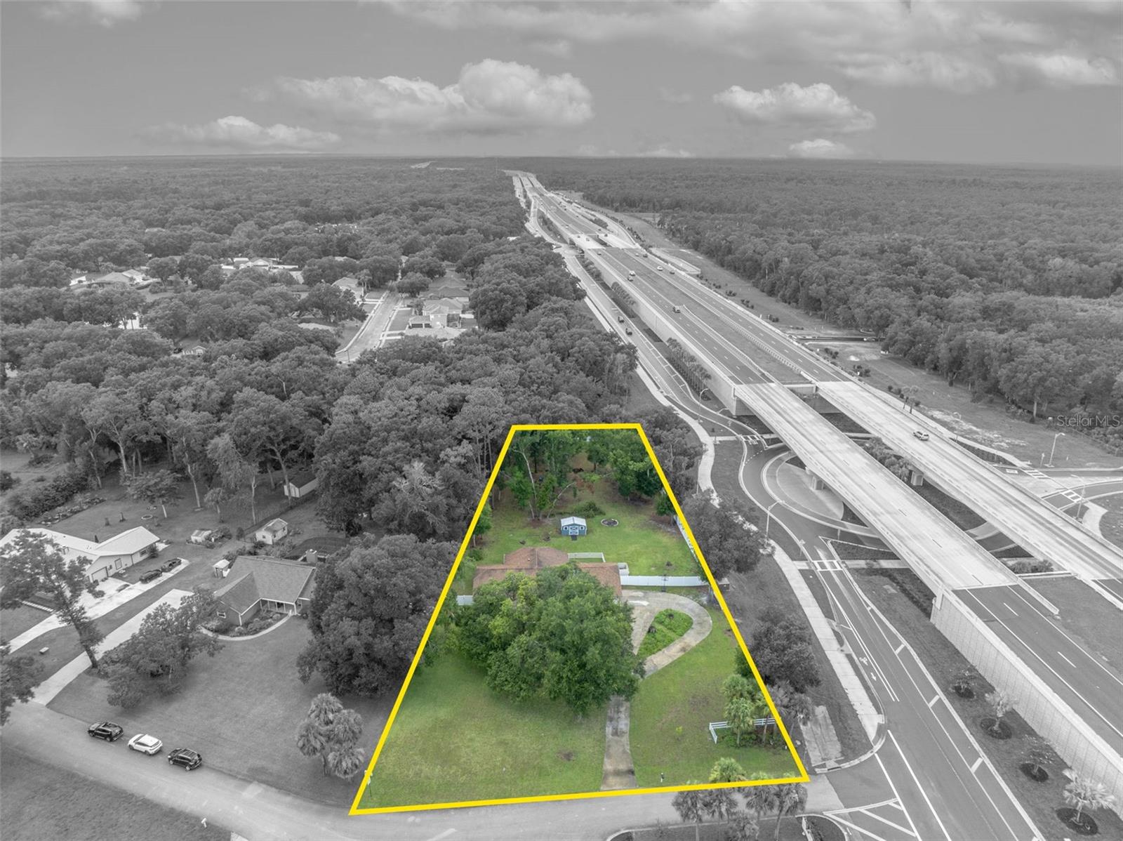 ROSS LAKE SHORES - Residential