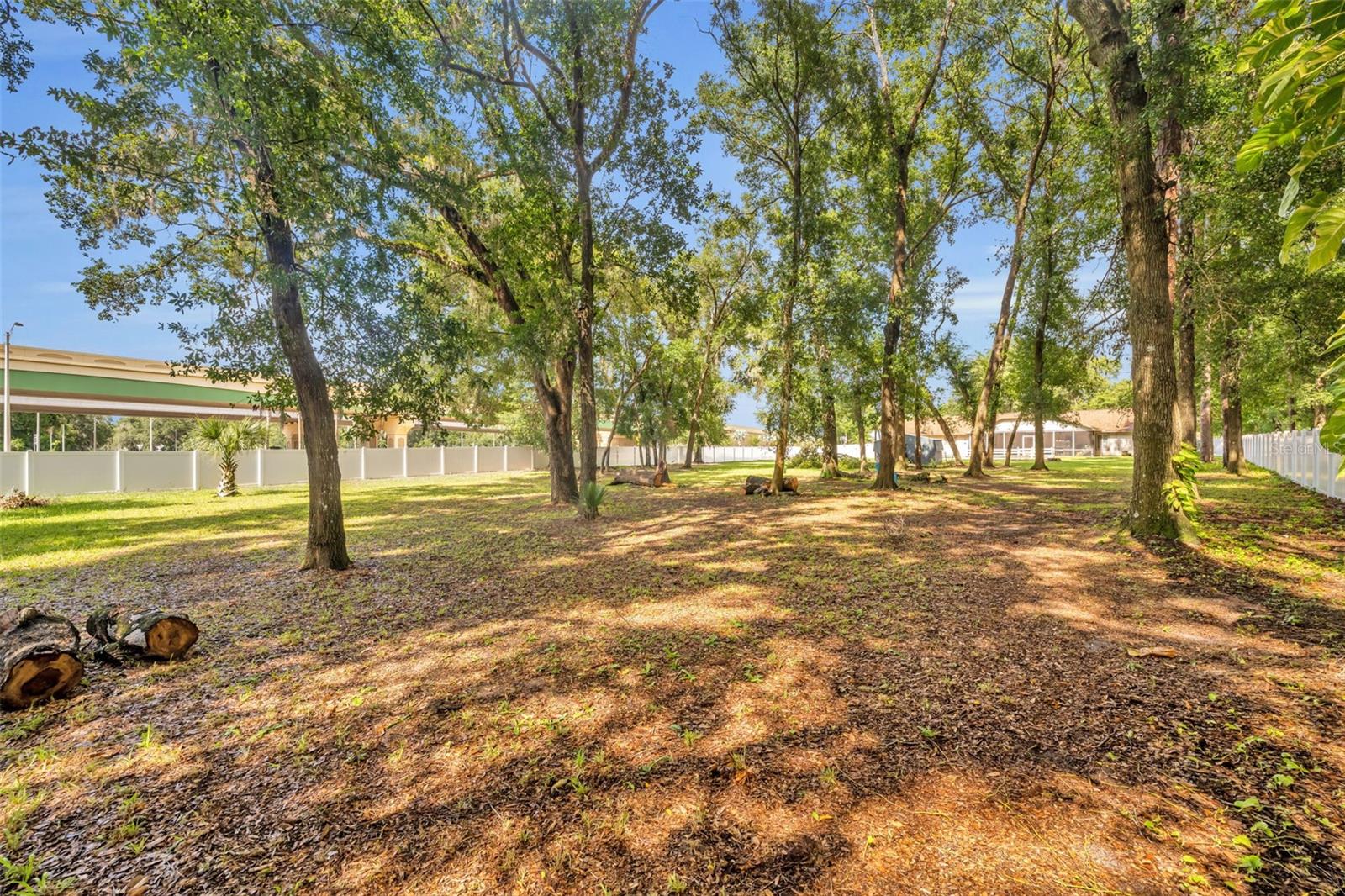 ROSS LAKE SHORES - Residential