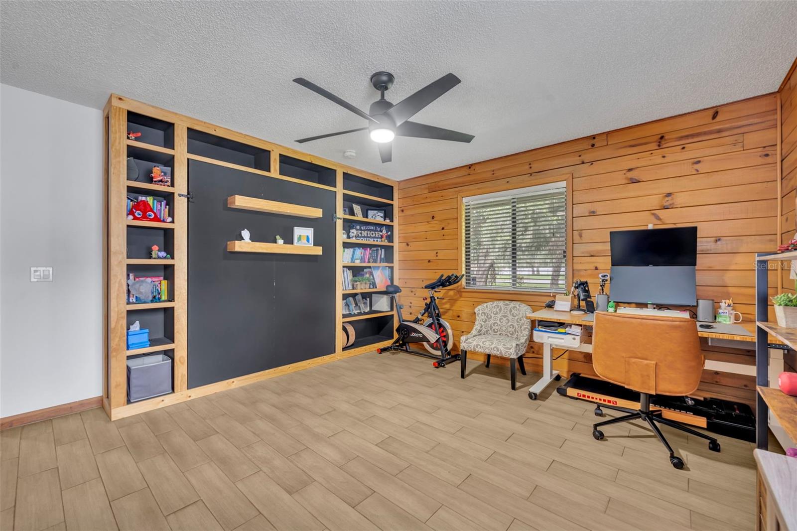 ROSS LAKE SHORES - Residential