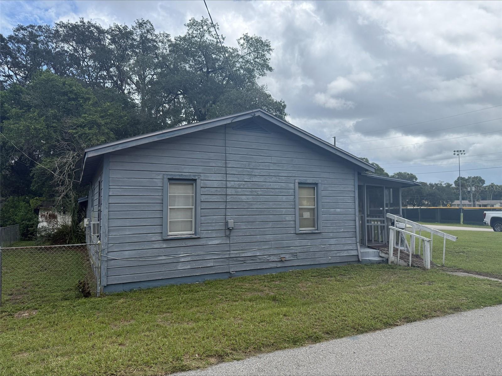 ELLICHS - Residential