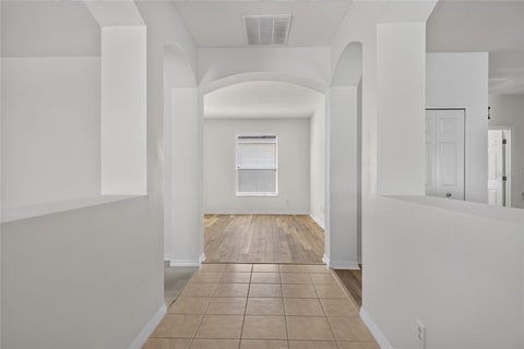 Tiny photo for 25247 Cranes Roost Circle, Leesburg, FL 34748 (MLS # G5119329)