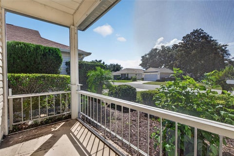 Tiny photo for 25247 Cranes Roost Circle, Leesburg, FL 34748 (MLS # G5119329)