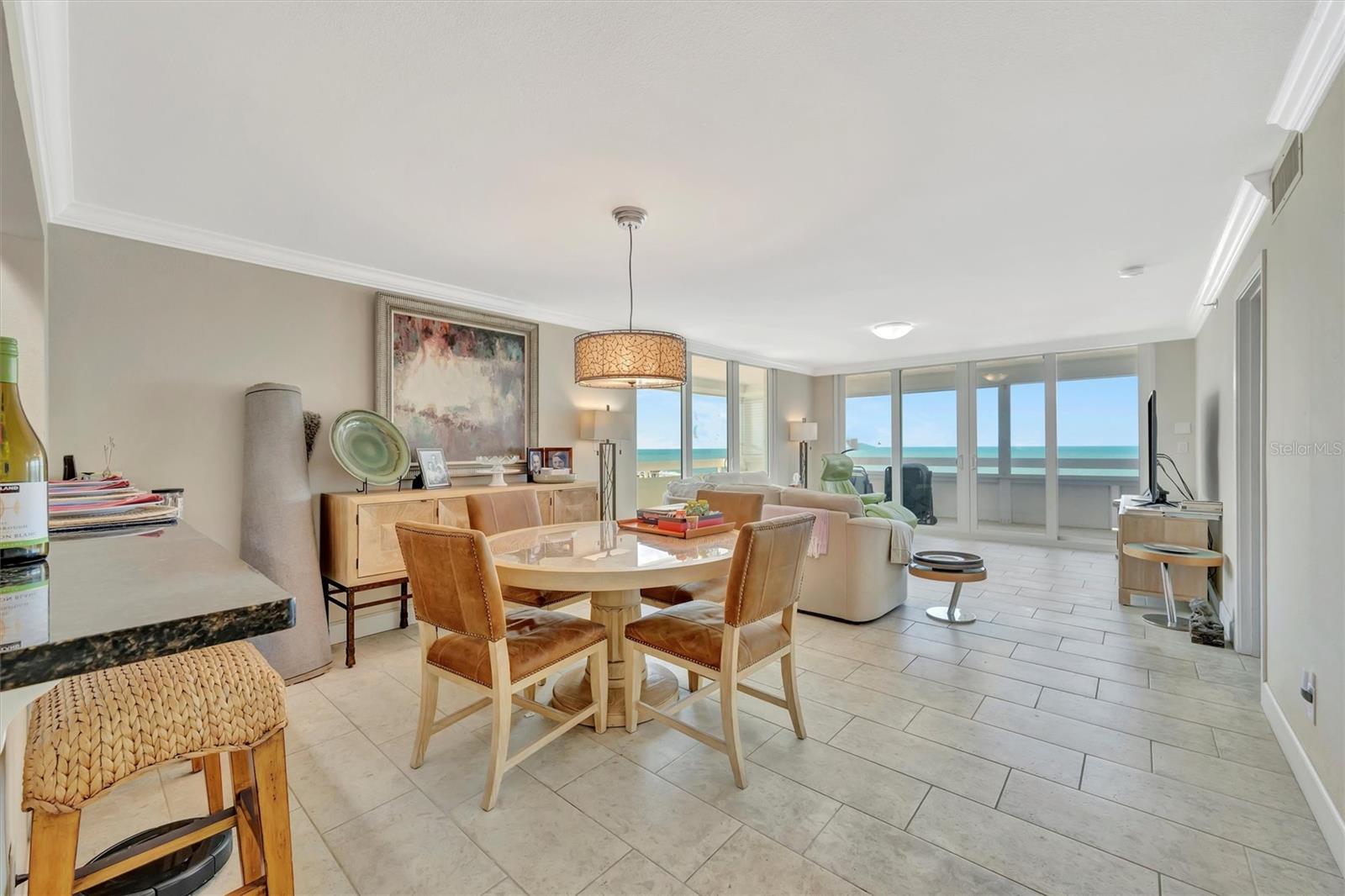 REDINGTON TOWERS 1 CONDO - Residential