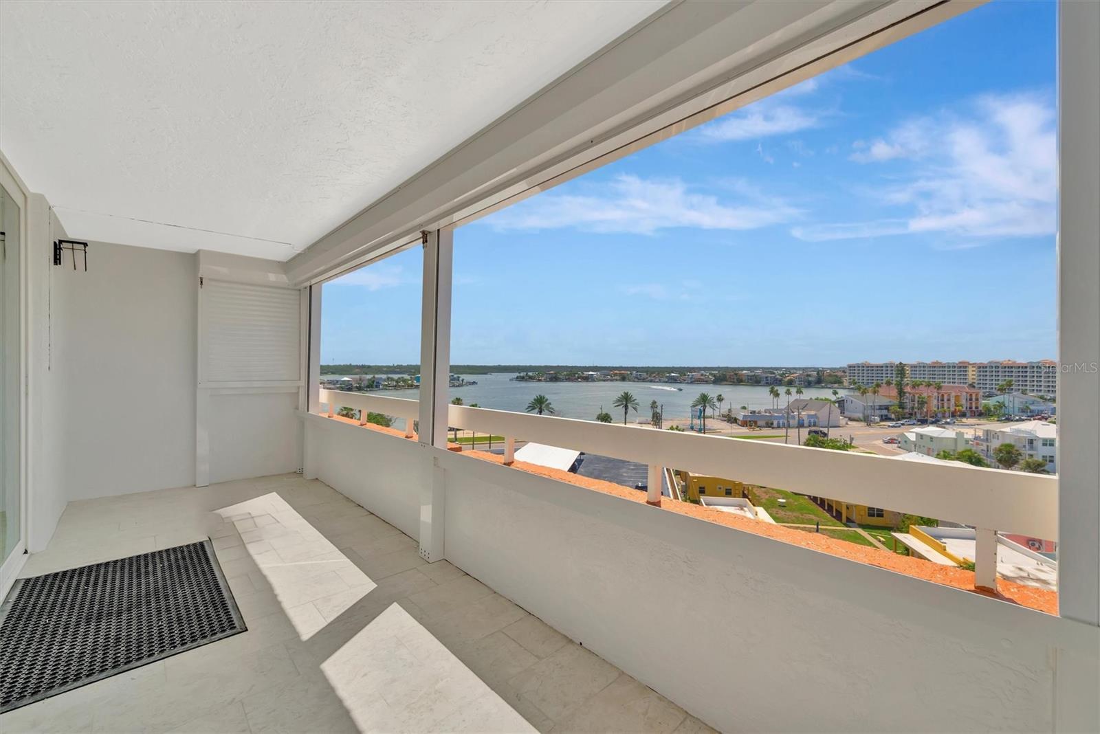 REDINGTON TOWERS 1 CONDO - Residential