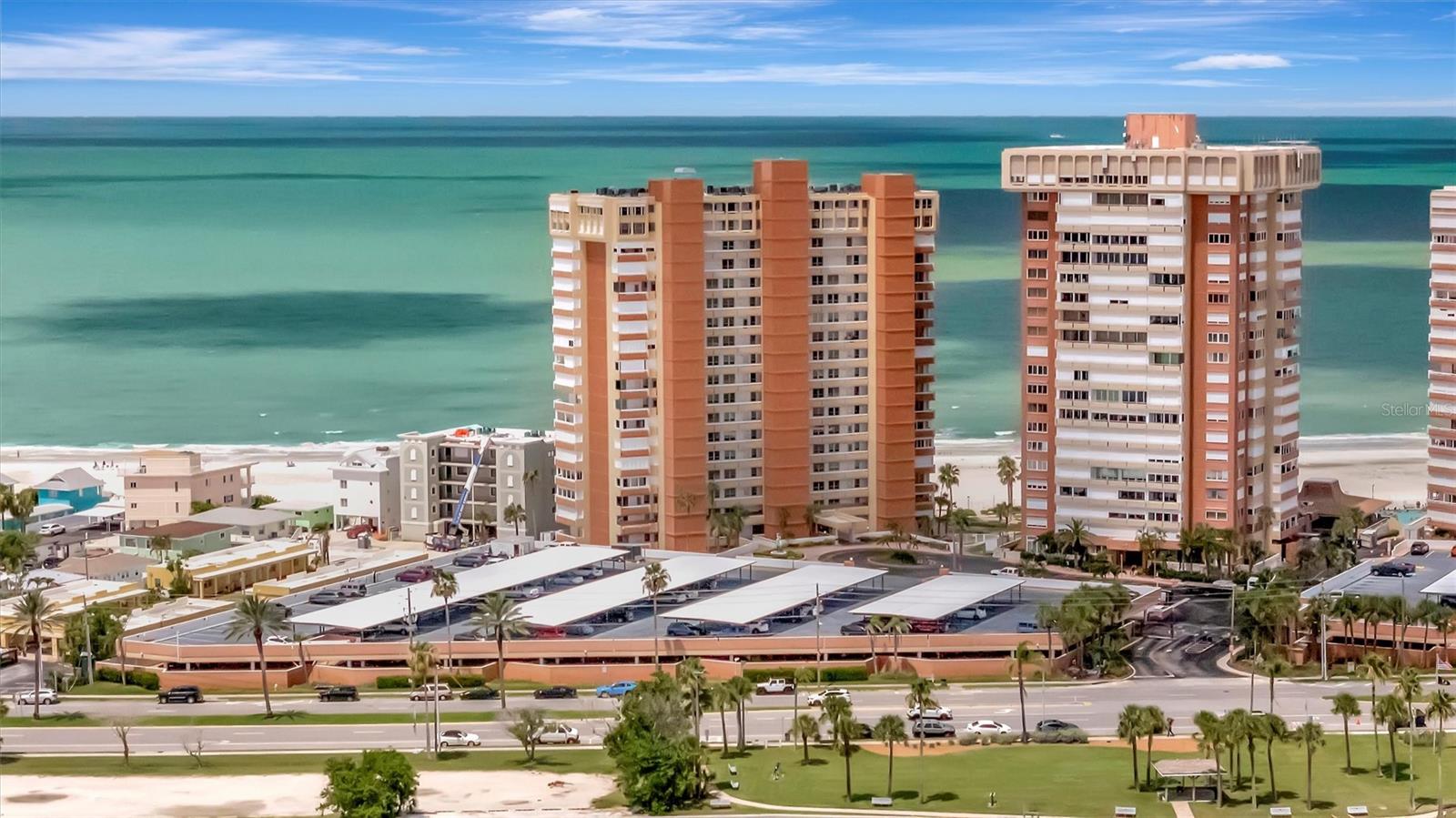 REDINGTON TOWERS 1 CONDO - Residential